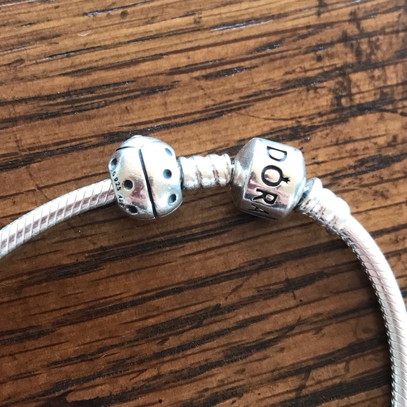 PANDORA Ladybug Charm - Picture 4 of 6